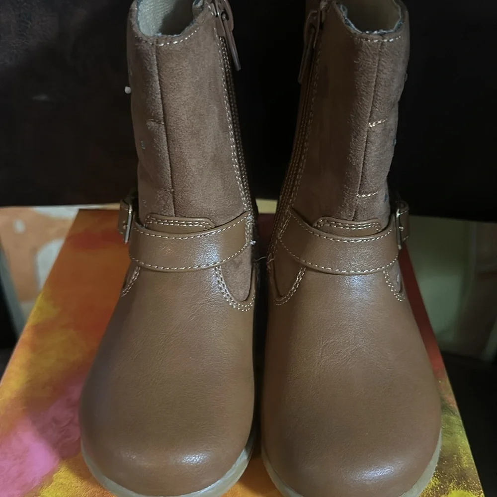RACHEL SHOES CAMILLA BOOTS: COGNAC: NEW IN BOX: SIZE 9